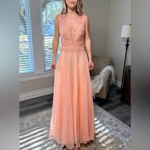 New With Tags! La Femme Peach Lace Prom Dress size 8